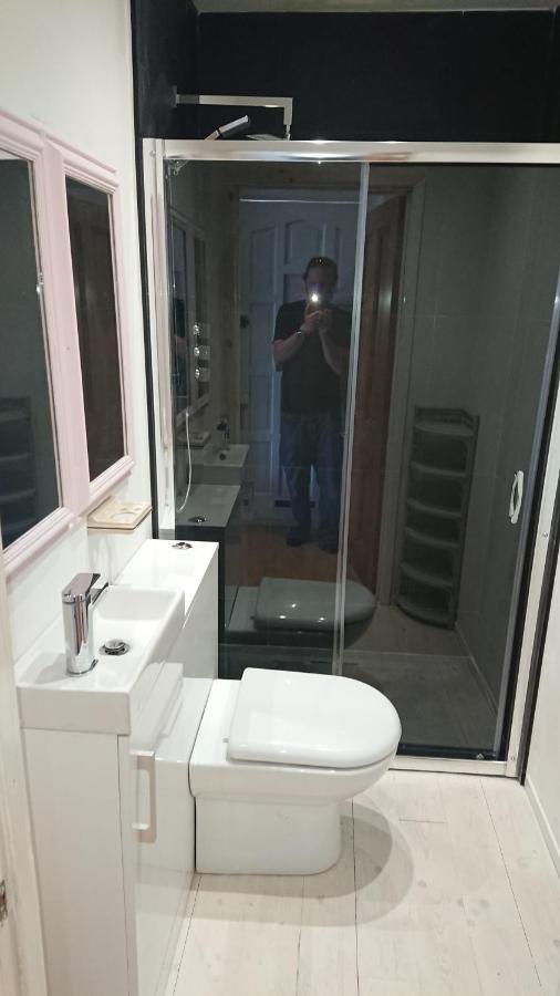 Surf Lookout - King Size En-Suite With Sea Views New Quay Eksteriør billede